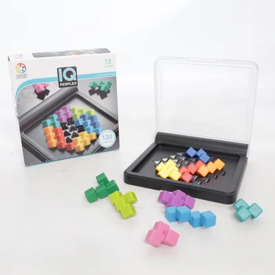 Brain teaser puzzle (Iq Perplex) from Smart Games