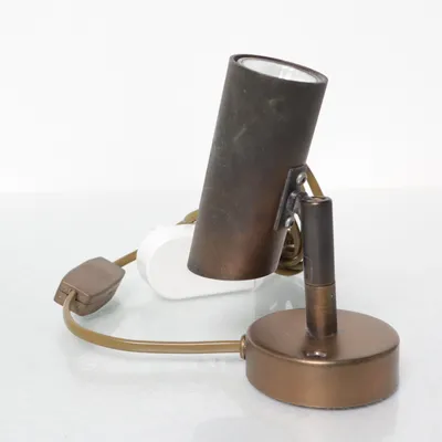 Vägglampa (Guldfärgad) från Belid