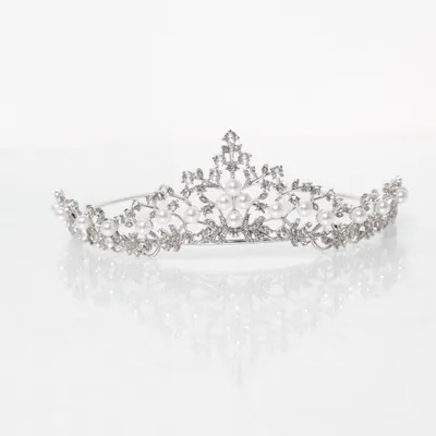 Tiara (Silverfärgad)