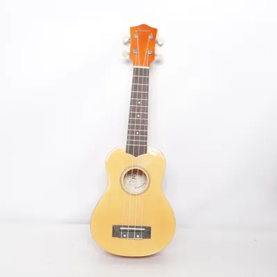 Ukulele (Brun) från Donner