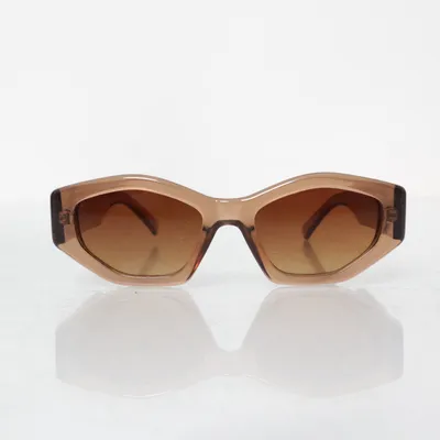 Glasses (Brown) from New Yorker