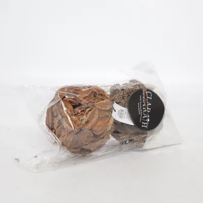 Home decoration (Brown) from Clara H