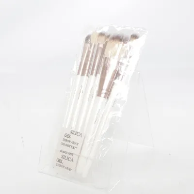 Pinceau de maquillage (Blanc) de Luvia
