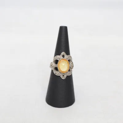 Ring (Silverfärgad, Gul) Okänd metall