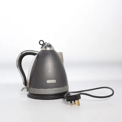 Vattenkokare (Kbm3011-1) från DeLonghi