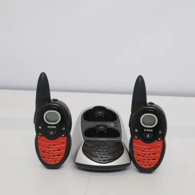 Walkie talkie (Svart, Grå, Röd) från Doro