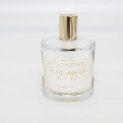 Eau de Parfum (PURPLE MOLECULE 070.07) från Zarkoperfume