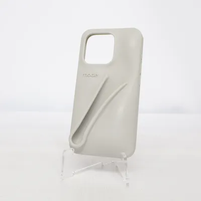 Mobilskal (Iphone 15 pro) från Rhode