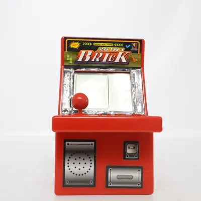 Elektroniskt spel (Röd) från Brick