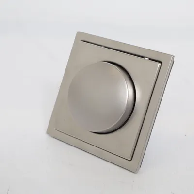 Dimmer (Efm700db) fra Everflourish