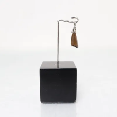 Hanger (Bruin) Onbekend materiaal