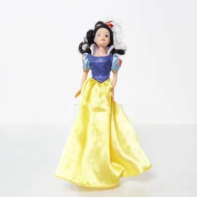 Docka (Gul, Blå, Röd) från Simba Toys