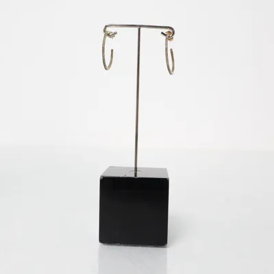 Örhängen (Guldfärgad) från Ani Okänd metall