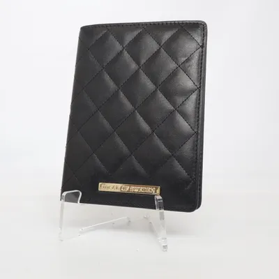 Passfodral (Svart) från iDeal of Sweden