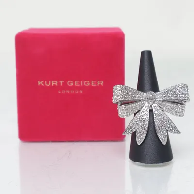 Ring (Silverfärgad) från Kurt Geiger Okänd metall