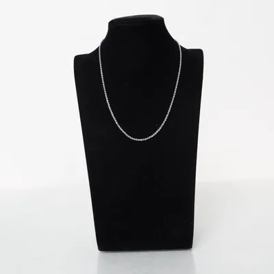 Halsband (Silverfärgad) Okänd metall