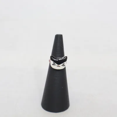 Bague (Noir, Blanc) Métal inconnu