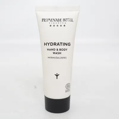 Shower cream (Hydrating Hand & Body Wash) from Mádara