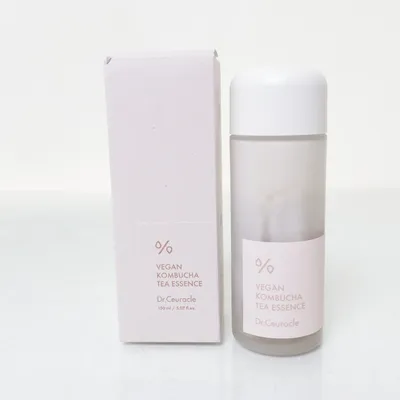 Gezichtscrème (vegan kombucha tea essence) van Dr. Ceuracle