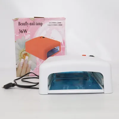 UV-lampa (Vit)