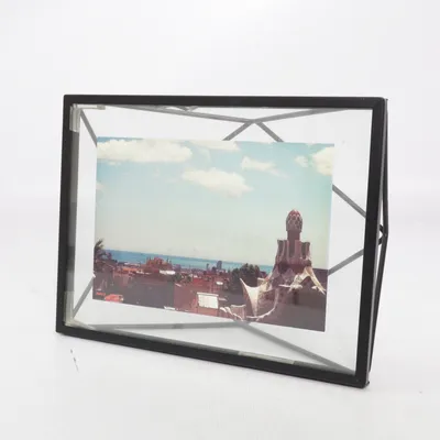 Frame (Black) from Umbra
