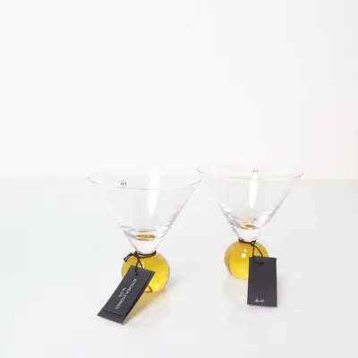 Cocktail glass (Transparent, Yellow) from Kitchen Stories by ON