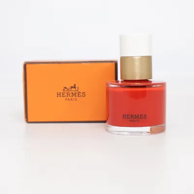 Nagellack (64 ROUGE CASAQUE) från Hermès