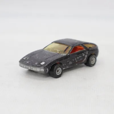 Voiture jouet (Porsche 928) de Siku