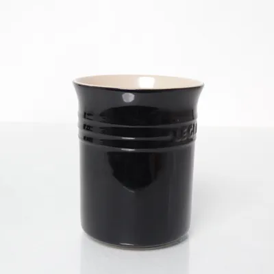 Pot (Black) from Le Creuset