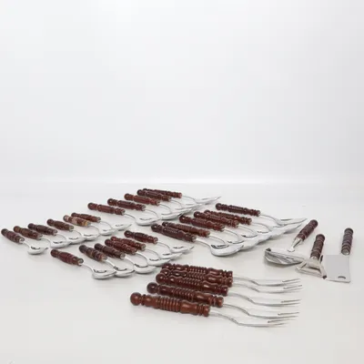 Couverts (Marron, Argent) de Wilkens