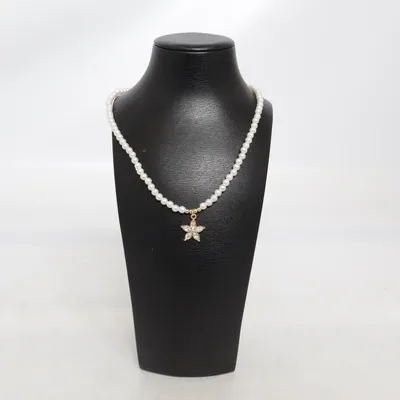 Necklace (White) from Zirkon Unknown metal