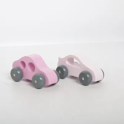 Spielzeugauto (Pink) von Sweden Concepts