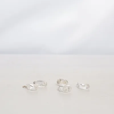 Charm (Transparent) Unknown metal