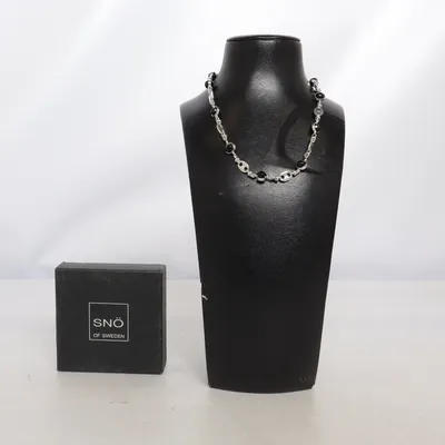 Halsband (Silverfärgad, Svart) från Snö of Sweden Okänd metall