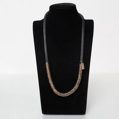 Collier (Noir, Or) de Pipol's Bazaar Métal inconnu