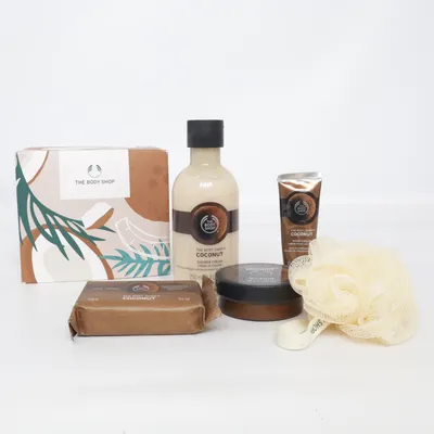 Hudvårdsset (Beige) från The Body Shop