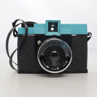Appareil photo compact analogique de Diana F+