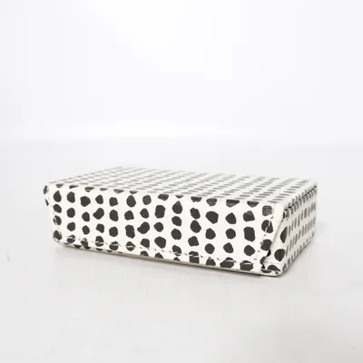 Boîte à bijoux (Blanc, Noir) de Pipol's Bazaar