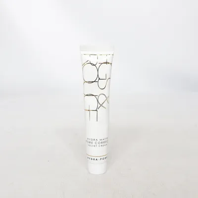 Primer (Hydra Matte Pore Correct Velvet Cream) from Figs & Rouge