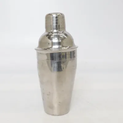 Cocktail shaker (Silverfärgad) från Dorre