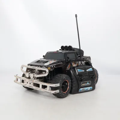 Remote controlled car (Bull Scout) from Revell