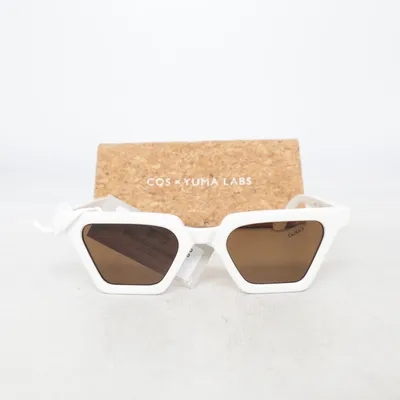 Zonnebril (Wit) van COS x Yuma Labs