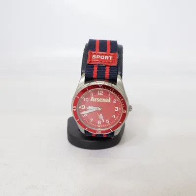 Armbandsur (AE003R) från Arsenal