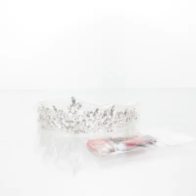 Tiara (Silverfärgad)