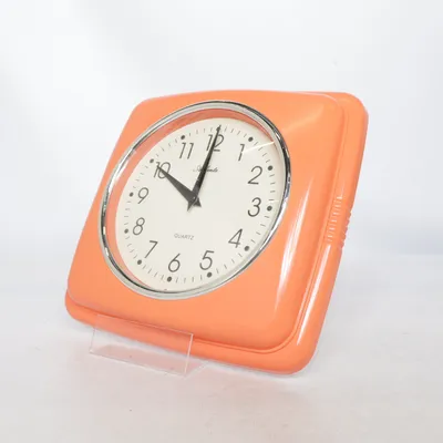 Wandklok (Oranje) van Atlanta