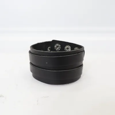 Armband (Svart) Okänd metall