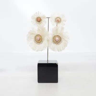 Boucles d'oreilles (Beige, Rose, Or) Métal inconnu