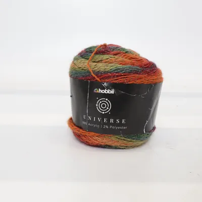 Garn (Universe) från Hobbii