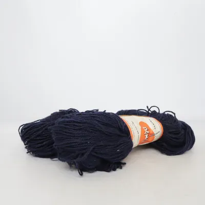 Yarn (Smyrna) from Dranella Wool
