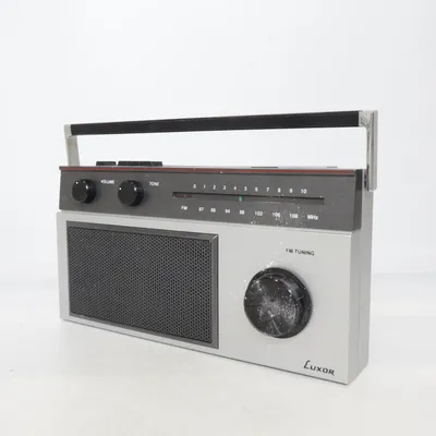 Radio (Sølv, Sort) fra Luxor